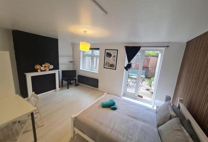 膳宿费 London E2 Rooms