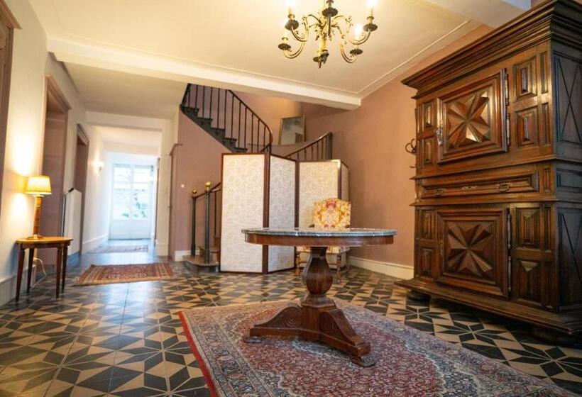 بنسيون Maison Monsigny