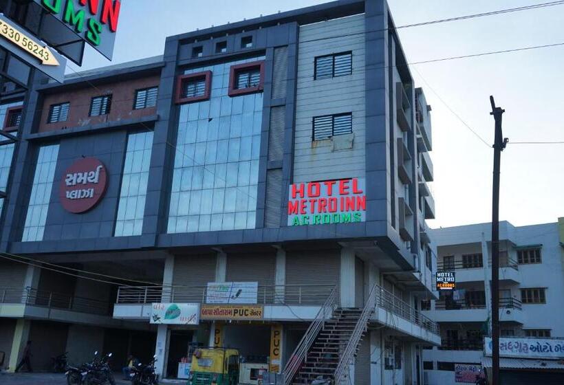 פנסיון Metro Inn