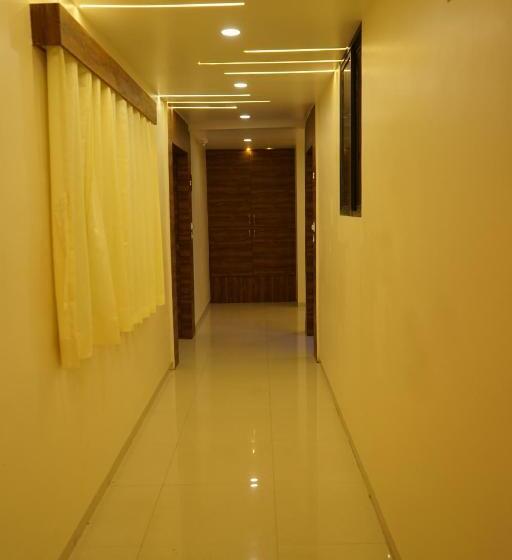 פנסיון Metro Inn