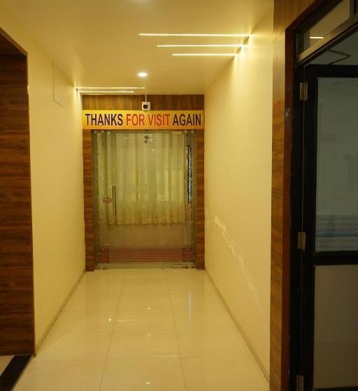 פנסיון Metro Inn