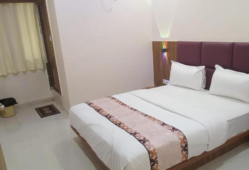 פנסיון Metro Inn