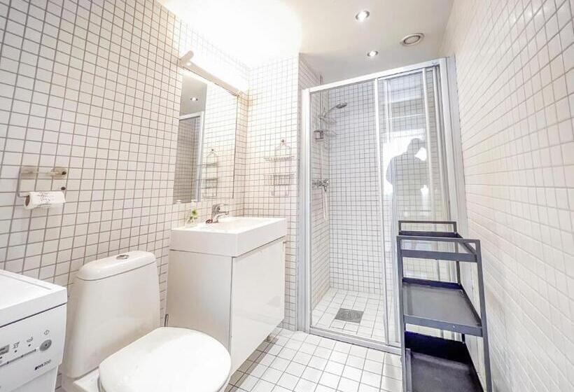 پانسیون Modern Central Rooftop You Ll Love It