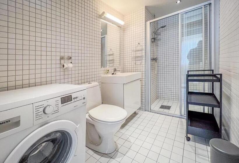 پانسیون Modern Central Rooftop You Ll Love It