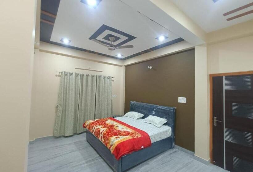 ペンション Sarvodaya Residency