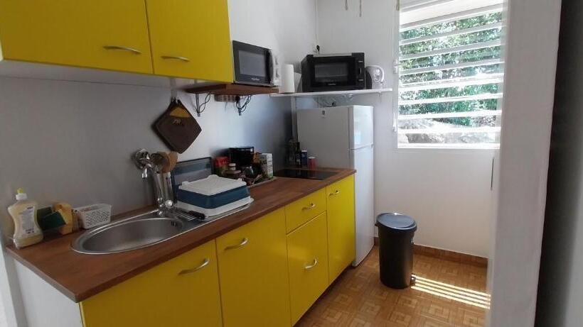 펜션 Studio Roselande