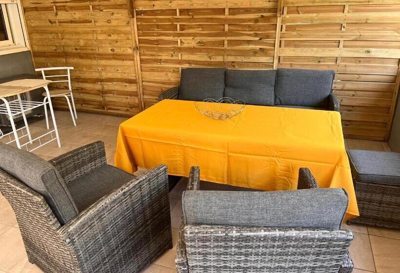 펜션 Studio Roselande