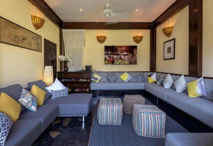 بنسيون Talay Naiharn Villa