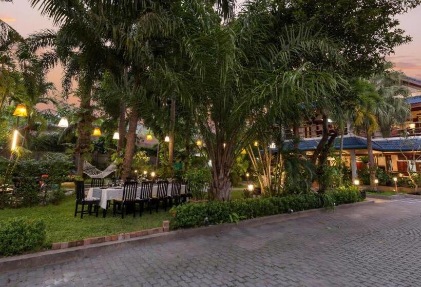 بنسيون Talay Naiharn Villa