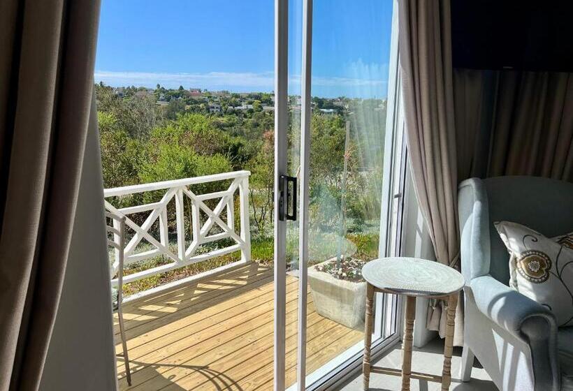 ペンション The Lily Suite