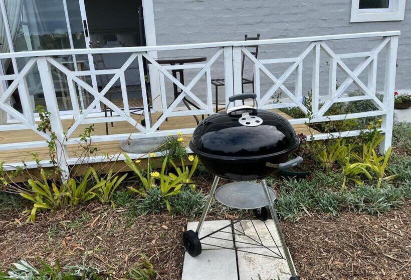 ペンション The Lily Suite