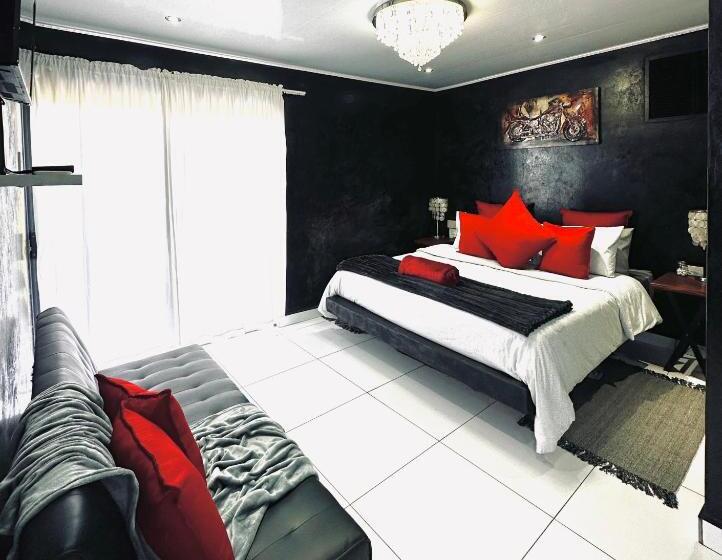 膳宿费 The Olive Branch Guesthouse And Animal Sanctuary