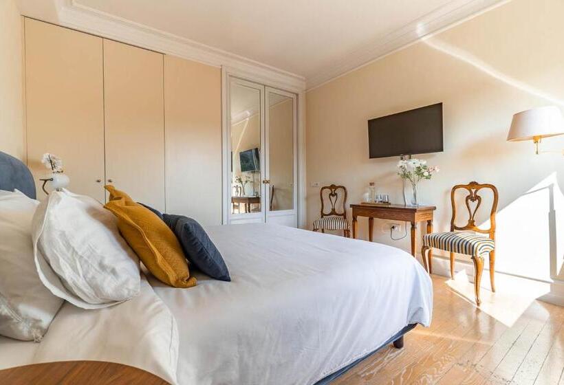 פנסיון The Train Suites