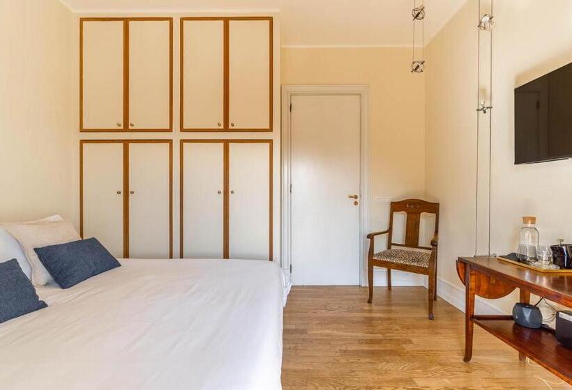 פנסיון The Train Suites