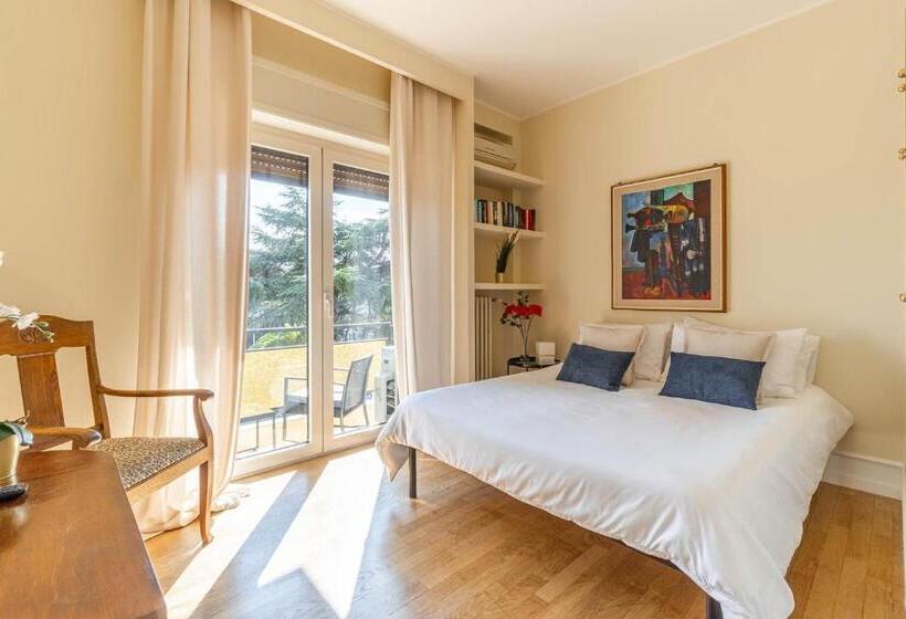 פנסיון The Train Suites