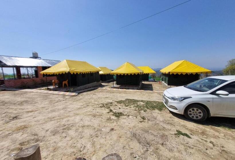 منتجع Tree Bones Camp