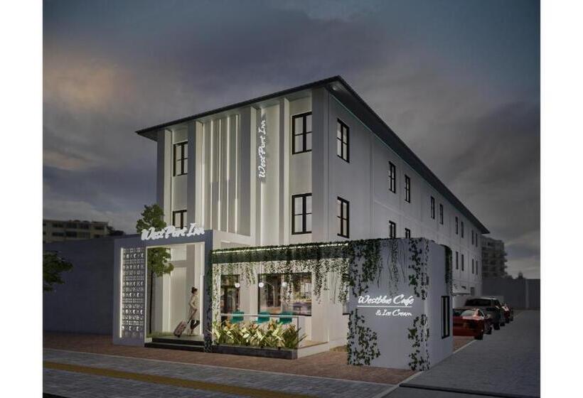 West Port Hotel Boutique
