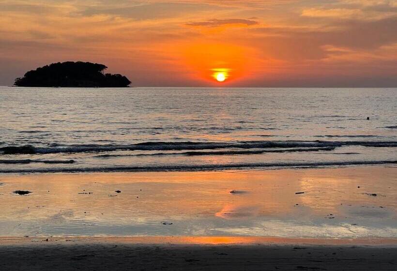 West Port Hotel Boutique