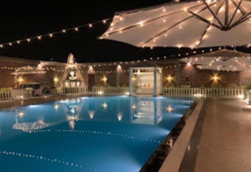 Yashmay Villa Club & Resort,gonda