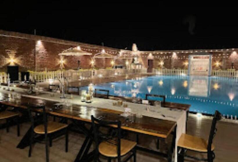 Yashmay Villa Club & Resort,gonda