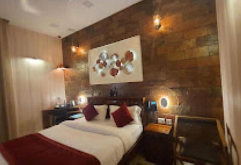 Yashmay Villa Club & Resort,gonda