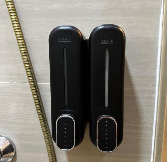 81 Newport Blvd Cluster 4 Unit B 3rd Flr By Rechelle Nunag