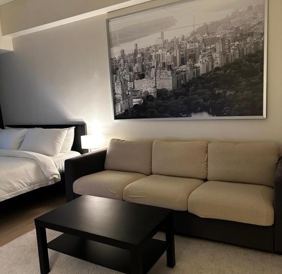 81 Newport Blvd Cluster 4 Unit B 3rd Flr By Rechelle Nunag