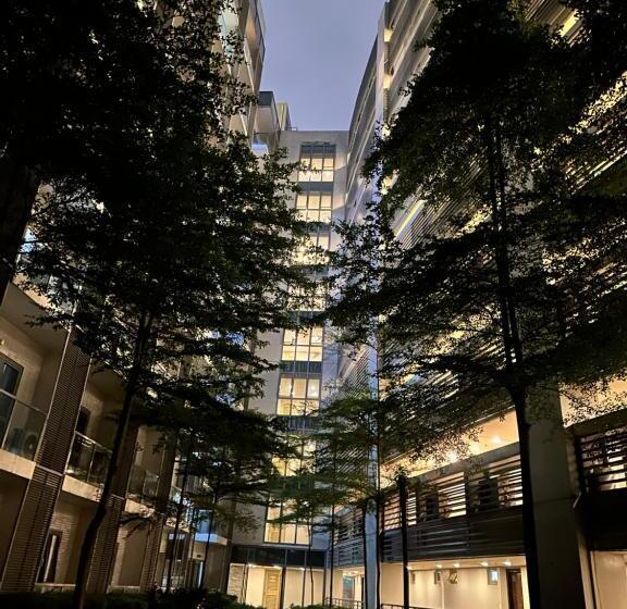 81 Newport Blvd Cluster 4 Unit B 3rd Flr By Rechelle Nunag