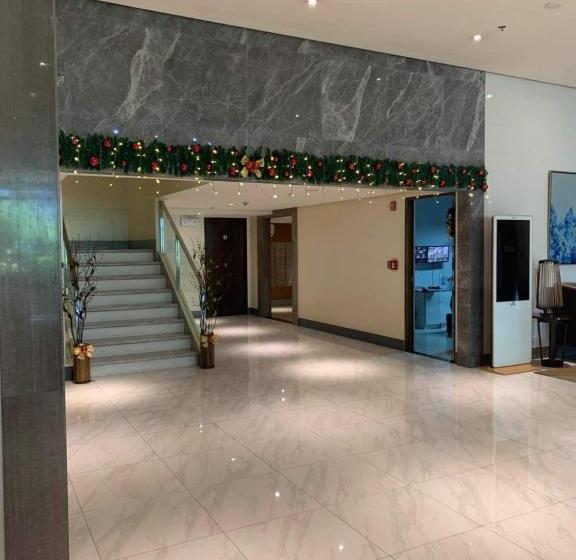 81 Newport Blvd Cluster 4 Unit B 3rd Flr By Rechelle Nunag