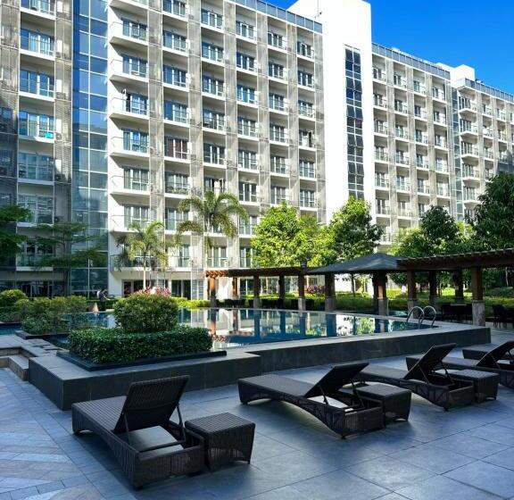 81 Newport Blvd Cluster 4 Unit B 3rd Flr By Rechelle Nunag