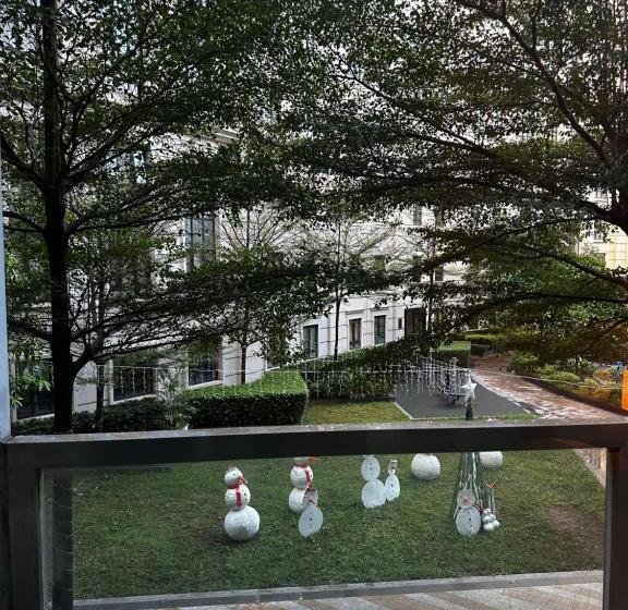 81 Newport Blvd Cluster 4 Unit B 3rd Flr By Rechelle Nunag