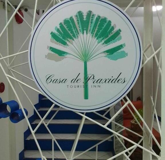 هاستل Casa De Praxides Tourist Inn