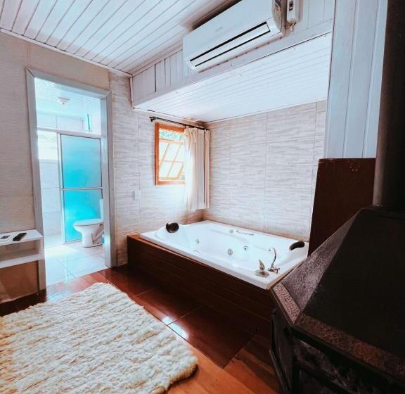 旅馆 Pousada Quinta Dos Medeiros Canela E Ipê Amarelo Gramado