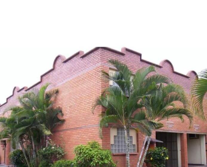 Aparta Hotel Plenitud