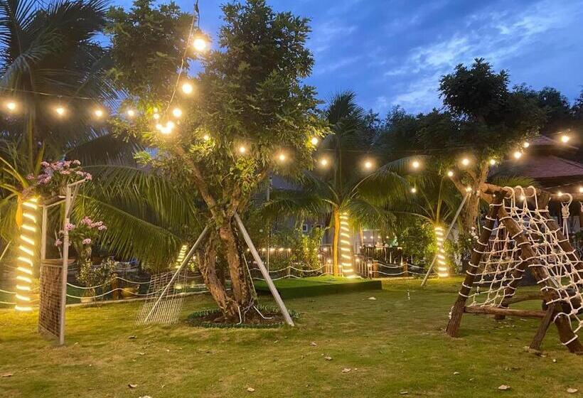 تختخواب و صبحانه Bưng Riềng Garden