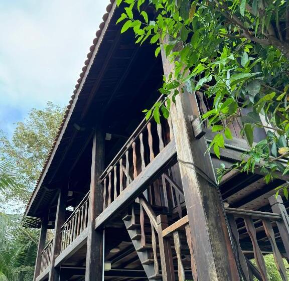 تختخواب و صبحانه Bưng Riềng Garden