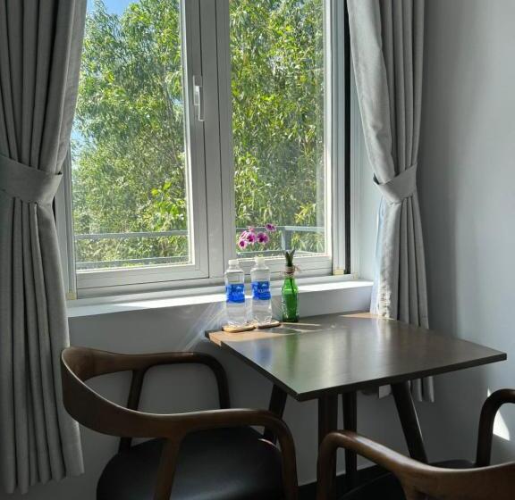 تختخواب و صبحانه Bưng Riềng Garden