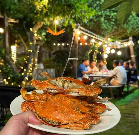 تختخواب و صبحانه Bưng Riềng Garden