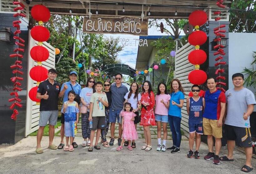 تختخواب و صبحانه Bưng Riềng Garden