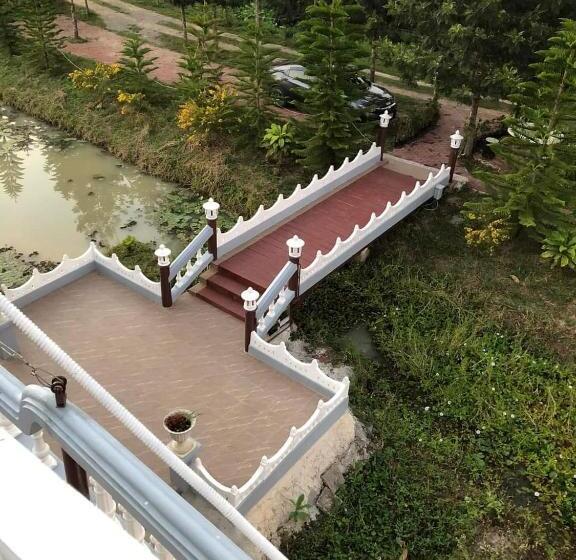 Bed and Breakfast Boat And House Resort Khao Kho