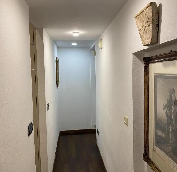 تختخواب و صبحانه Dall’antiquario