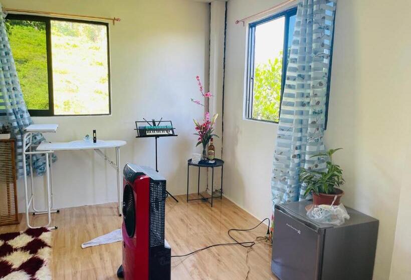 تختخواب و صبحانه Doc Azenith Presidential Suite