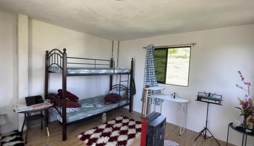 تختخواب و صبحانه Doc Azenith Presidential Suite