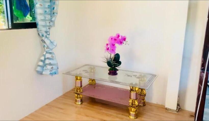 تختخواب و صبحانه Doc Azenith Presidential Suite