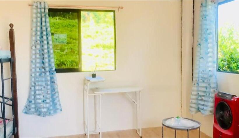 تختخواب و صبحانه Doc Azenith Presidential Suite