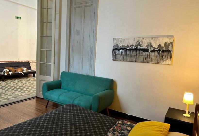 تختخواب و صبحانه Hostel Bohemian