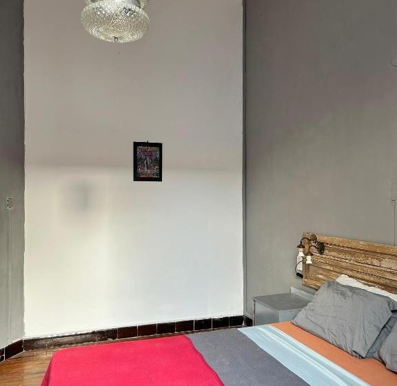 تختخواب و صبحانه Hostel Bohemian