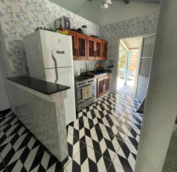 تختخواب و صبحانه Hostel Madrid Bahia