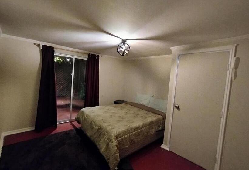 مبيت وإفطار Molino Rojo Hostel