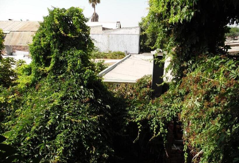 مبيت وإفطار Molino Rojo Hostel